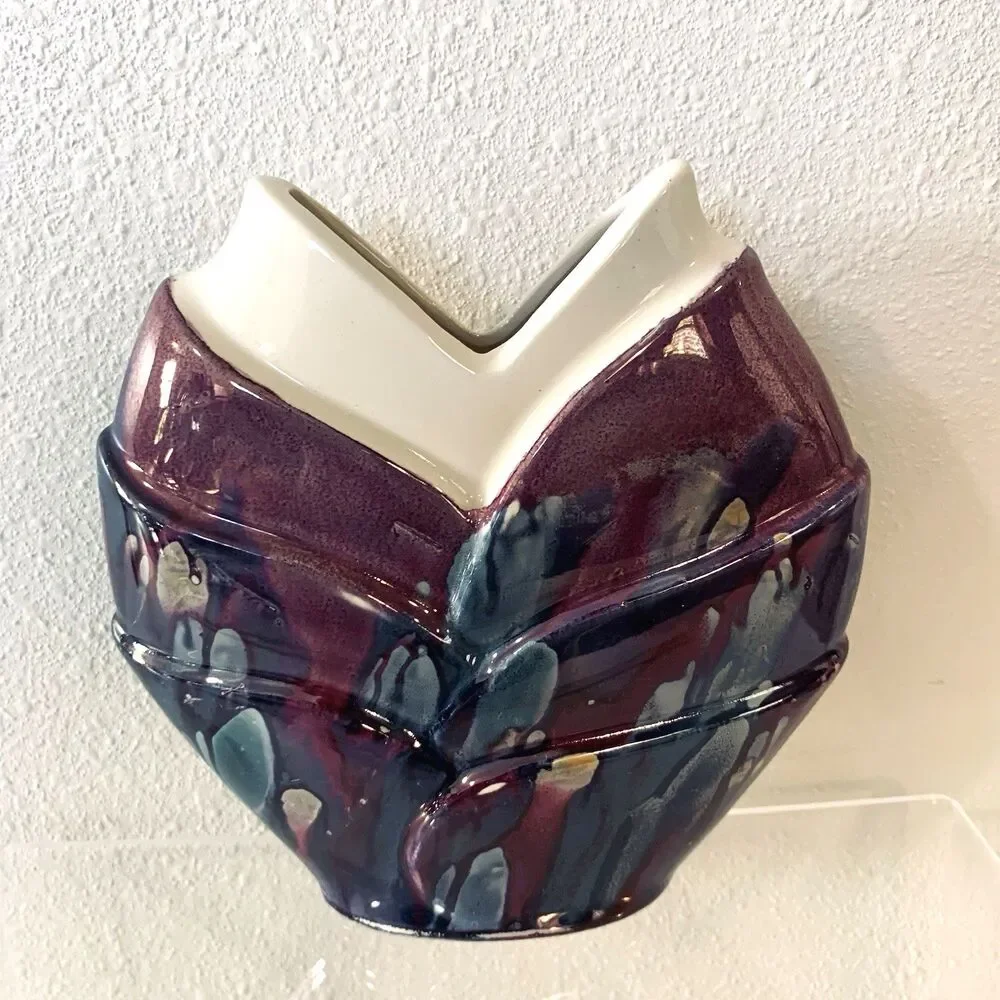 Rueven Glass by Nouveau Art Glass Co Inc V-Shaped Vase Handpainted 6